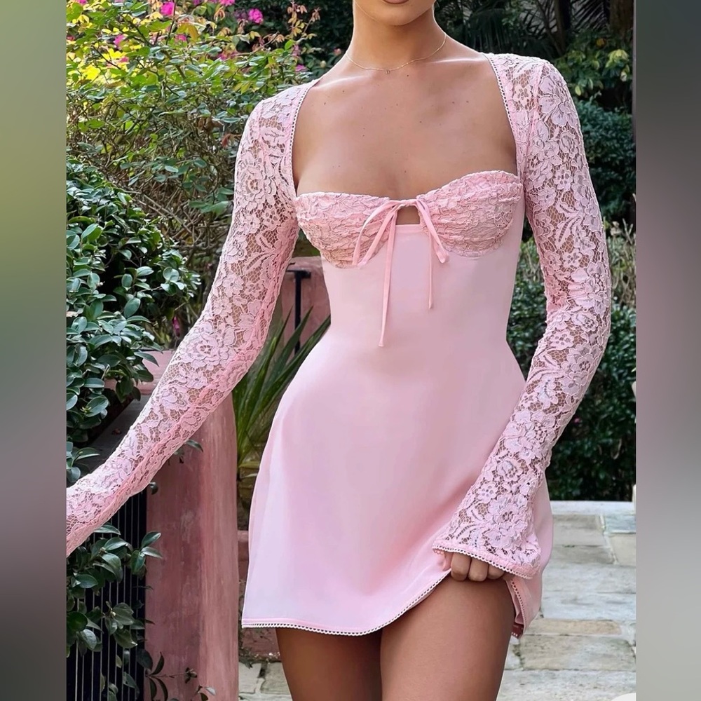Elegant Pink Lace Mini Dress